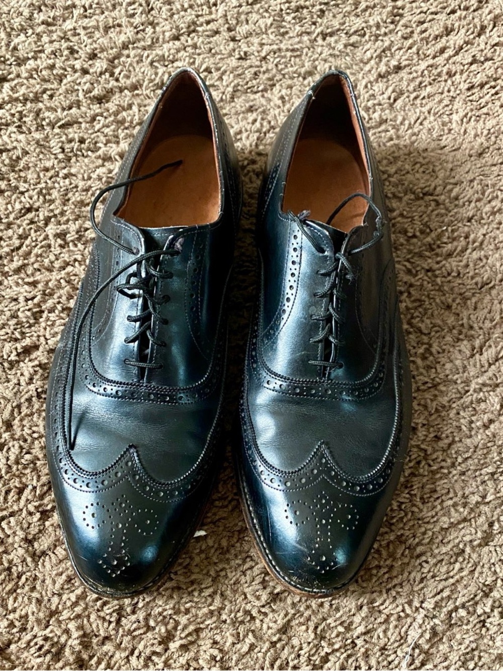 Classic Vintage Allen Edmonds “Chester” Black Leather Wingtip Oxfords